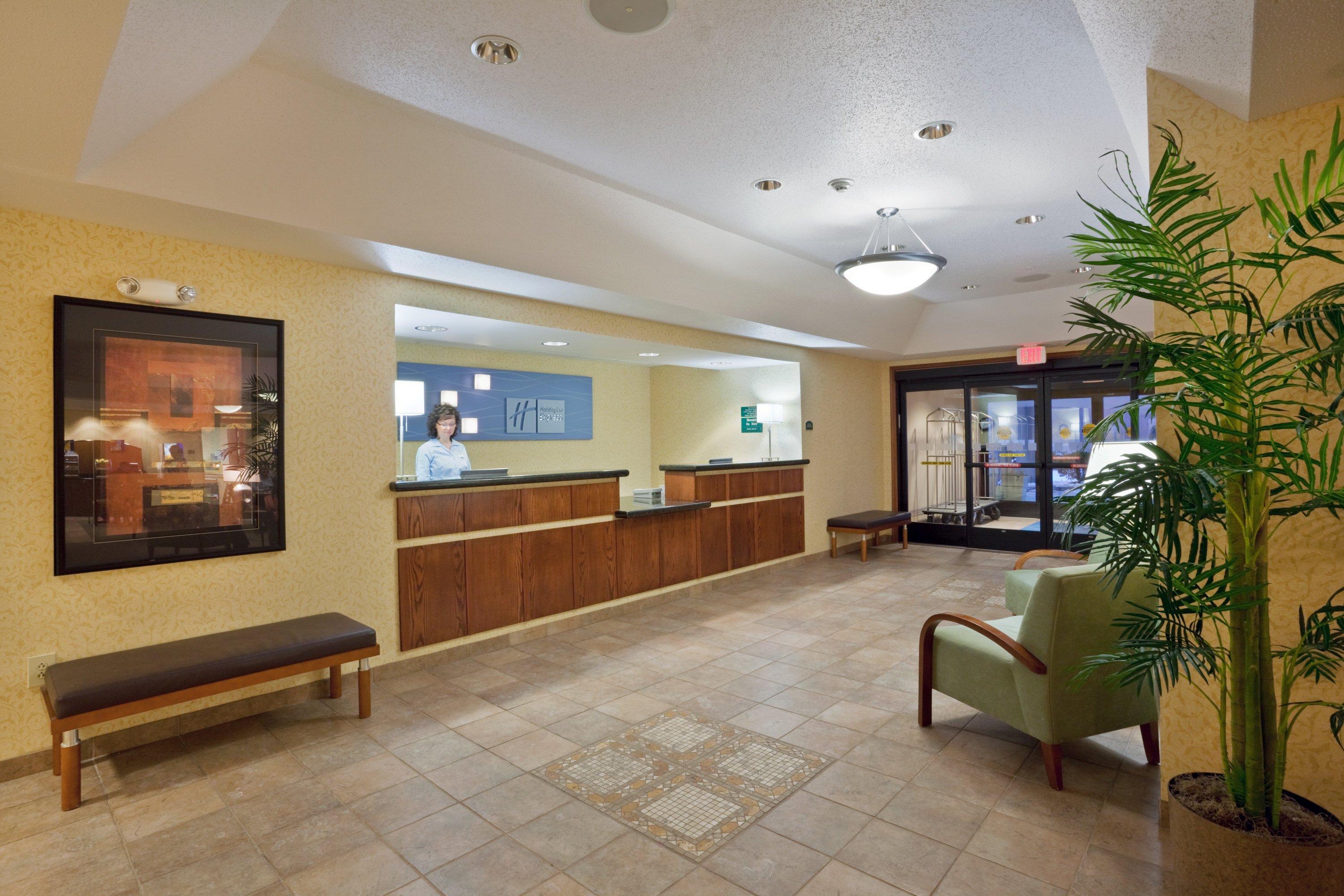 Holiday Inn Express Kansas City - At The Legends! By Ihg Bonner Springs Zewnętrze zdjęcie