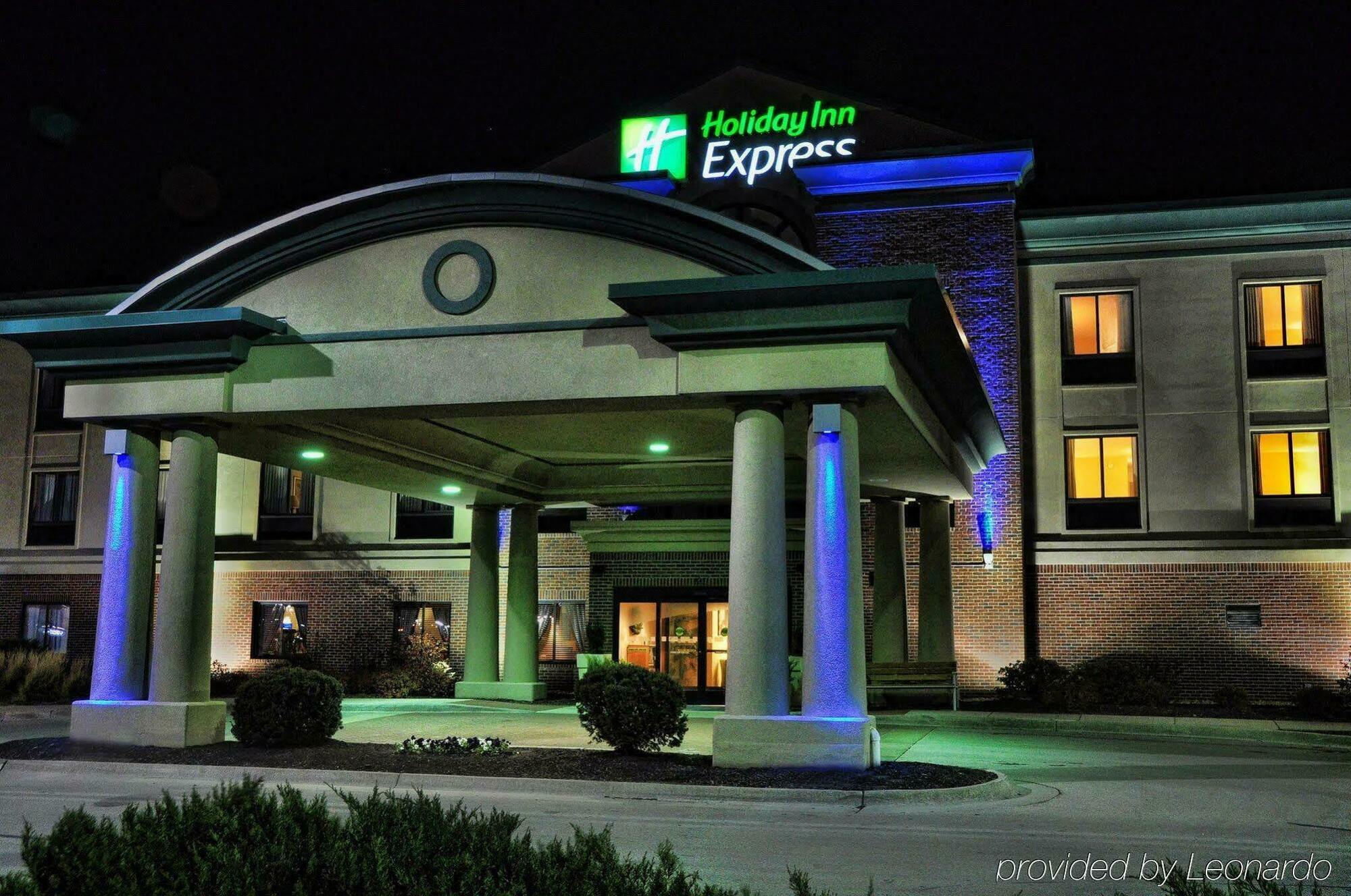 Holiday Inn Express Kansas City - At The Legends! By Ihg Bonner Springs Zewnętrze zdjęcie